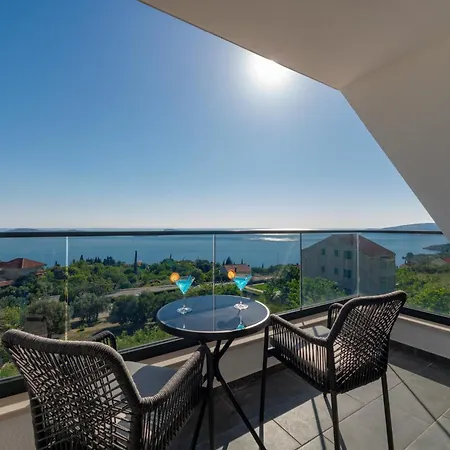 ヴィラ Exclusive Belenum With Breakfast,gym,sauna