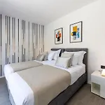 Exclusive Belenum With Breakfast,gym,sauna 빌라