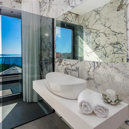 Exclusive Belenum With Breakfast,gym,sauna Villa