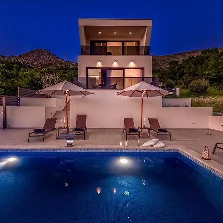Villa Exclusive Belenum With Breakfast,gym,sauna