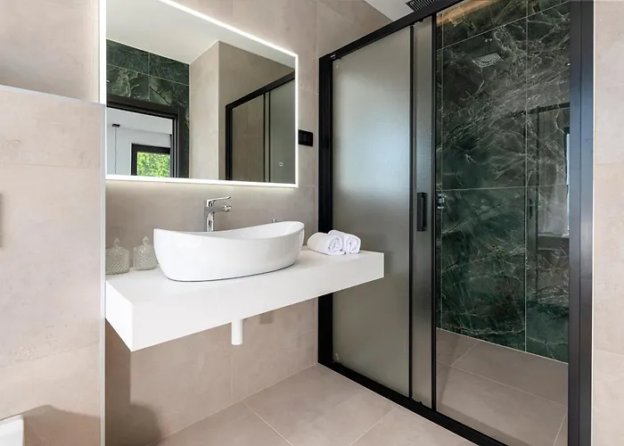 Exclusive Belenum With Breakfast,gym,sauna *